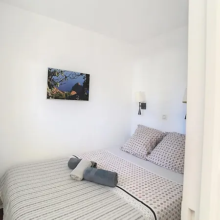 Le Francia - T2 30m2 - Piscine - Vue