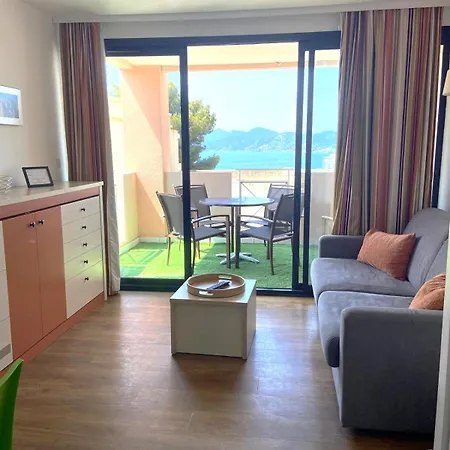 Le Francia - T2 30m2 - Piscine - Vue